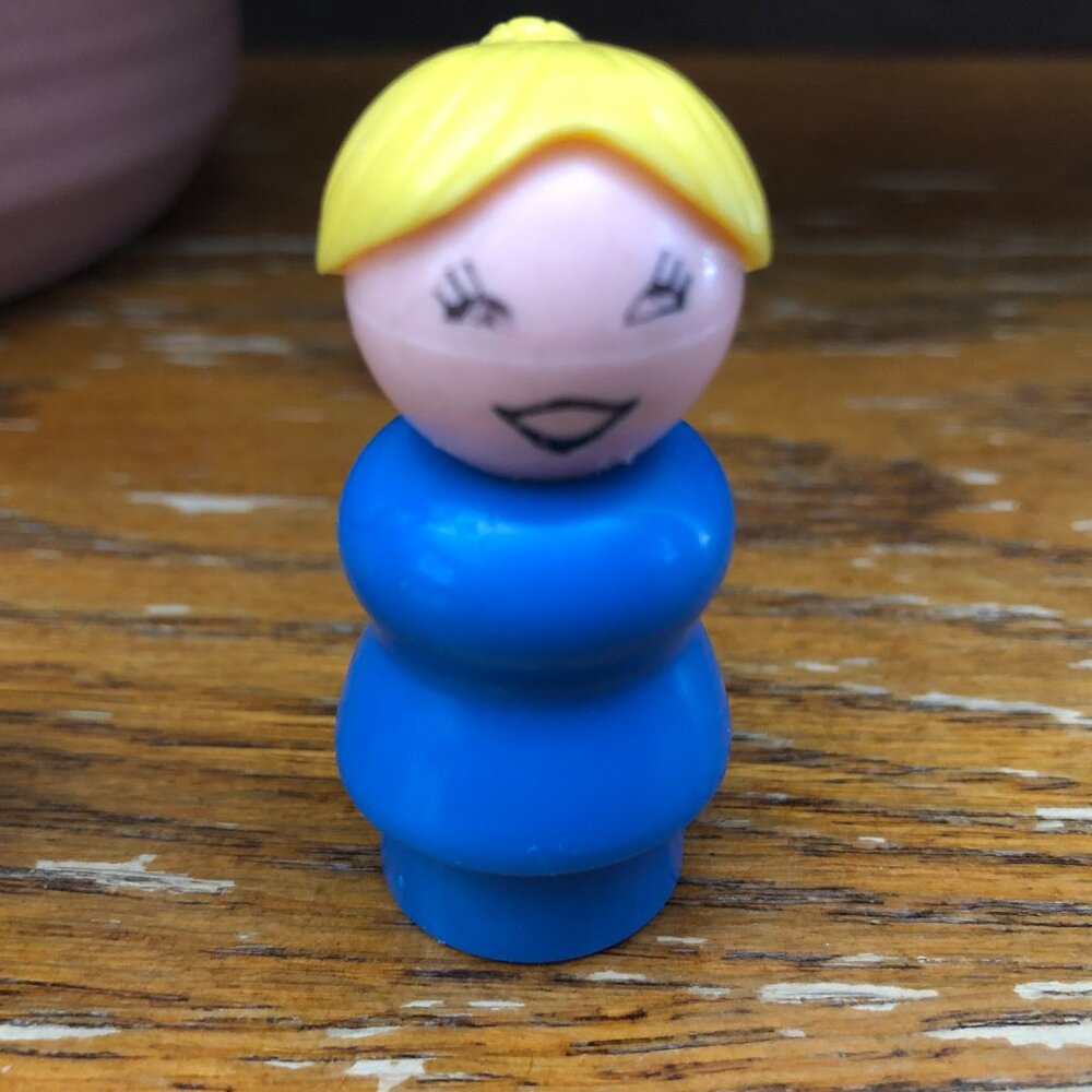 Fisher Price Little People- Black Pig with Ears Lady Blue Body, Man Movable Arms - Picture 5 of 9
